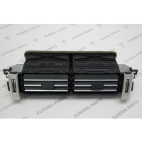 Дефлектор торпеды центральный Land Rover Range Rover 30DDTX L405 2012 LR070448