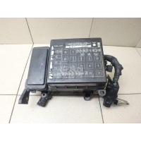 Блок предохранителей Toyota Land Cruiser (100) (1998 - 2007) 8272060010