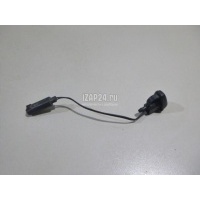 Форсунка омывателя лобового стекла Land Rover Discovery III (2004 - 2009) LR018834