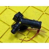 Патрубок (трубопровод, шланг) Audi A8 D4/4H 2012 079121137K