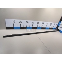 Накладка стекла переднего правого VAG Touran (2003 - 2010) 1T0837478C9B9