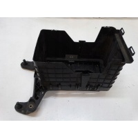 Корпус akumulatora skoda октавия ii 1k0915335c