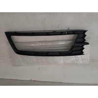 Решетка бампера Skoda Rapid 1 2012-2017 5JA8076829B9