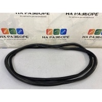 уплотнительная резинка проема багажника Skoda Rapid NK6 2020 5JA827705L