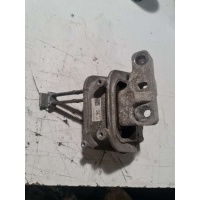 Подушка крепления двигателя Volkswagen Passat 2018 3Q0199262J