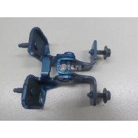 Петля двери багажника Mercedes Benz C117 CLA (2013 - 2019) 1567401600