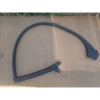 Уплотнитель дверь audi a5 правый 8t0453354e