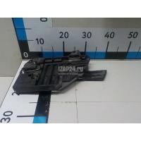 Кронштейн фар правый Land Rover Discovery Sport 2014 LR066964