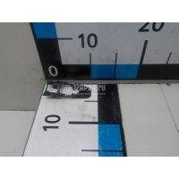 Прокладка ручки двери Land Rover Discovery Sport 2014 LR087704