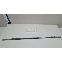 Накладка стекла переднего правого Hyundai-Kia Sorento III Prime (2015 - 2020) 82220C5000