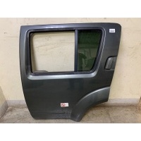 Дверь NISSAN PATHFINDER 2006 82101-EB330