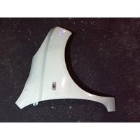 Крыло перед. правая Nissan Micra K12E 2003-2010 2004 63100AX030