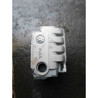 Крышка двигателя декоративная Volkswagen Passat B6 2001 03g103967