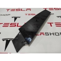 Накладка стойки B наружная правая верхняя Tesla Model S 2015 1004535-00-B