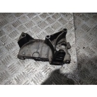 Кронштейн ДВС Duster (12-21) 1.5D R б\у
