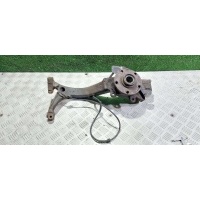 Кулак поворотный передний правый Audi A4 B5 (S4,RS4) 1997 8D0407258N