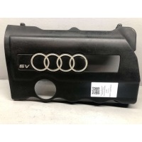 Декоративная крышка двигателя Audi A6 C5 (S6,RS6) 1997 058103724C