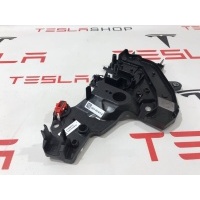 Прочая запчасть Tesla Model 3 2021 1095888-00-S,1109683-00-K