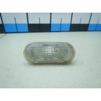 Повторитель на крыло белый Ford Fiesta (2001 - 2008) 4M5A13K309AA