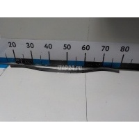 Уплотнитель капота Honda CR-V (2007 - 2012) 74148SWAA00
