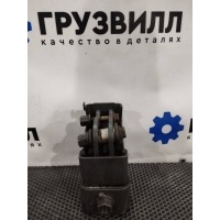 кронштейн усилителя переднего бампера Volvo FH4 84157282
