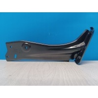 Кронштейн крыла переднего левого Skoda Octavia 3 A7 2013-2020 5E0821141