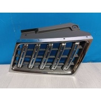 Решетка радиатора правая Mitsubishi Pajero Sport 2 2008-2015 7450A570