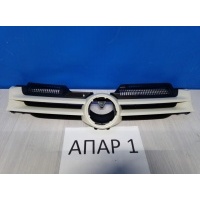 Решетка радиатора Volkswagen Golf 5 2003-2009 1K0853651A GRU