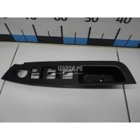 Накладка блока управления стеклоподъемниками Hyundai-Kia Sorento II (2009 - 2020) 935722P010VA