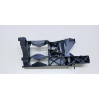 Кронштейн фар правый VAG A6 [C7,4G] (2011 - 2018) 4G0805608