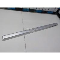 Молдинг задней правой двери Land Rover Range Rover IV 2013 LR038857