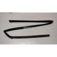 Уплотнитель стекла двери Nissan Almera (G15) (2013 - 2018) 82330EW000