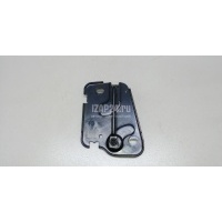 Ответная часть замка капота VAG A3 [8V] (2013 - 2020) 8V0823185B