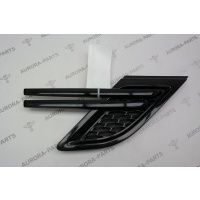 Молдинг переднего крыла декоративный(жабра) RH Land Rover Range Rover 30DDTX L494 2013 LR106235