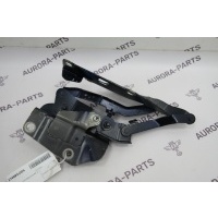Петля капота LH Land Rover Discovery L462 2016 LR080204