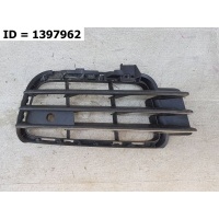 Решетка переднего бампера правая Volkswagen Touareg II (2010-2014) 7P6854662 9B9