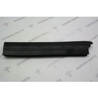 Уплотнитель капота LH Land Rover Range Rover Sport L494 2013 LR034448
