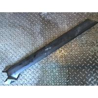 Молдинг (накладка кузовная) - левая Land Rover Discovery 3 2004-2009 2005 DGP000133PCL