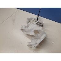Кронштейн замка двери передний правый Volkswagen Passat B7 2011-2015 3C0837868C