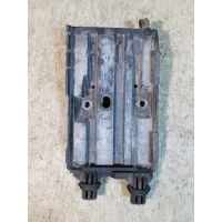 Подставка akumulatora volvo 850 2.5 20v