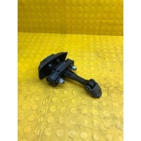 ограничитель двери Renault Duster 2021 804300992R
