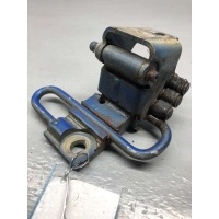 Петля двери передней левой Volkswagen Polo 4 2002 6Q0831411