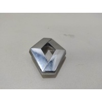 Эмблема Renault Clio II/Symbol (1998 - 2008) 8200057918