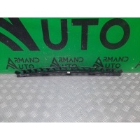 кронштейн бампера верхний Skoda Rapid 1 2014-2020 5JH807863A