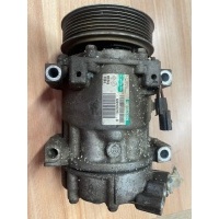 компрессор кондиционера Renault Duster 2014 8201018716