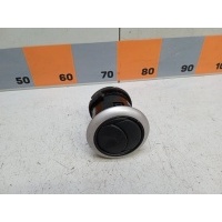 Дефлектор воздушный Nissan Note E11 2012 68760BH00A