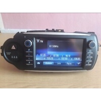 Toyota yaris iii радио камера заднего вида ! ! ! ! !