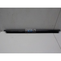 Накладка стекла заднего правого Renault Duster 2012 828201118R