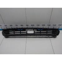 Решетка радиатора центральная VAG Golf VII (2012 - 2020) 5G0853677B9B9