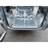 Toyota rav4 ii 3d 1d4 рестайлинг полоса заднего пола ванна